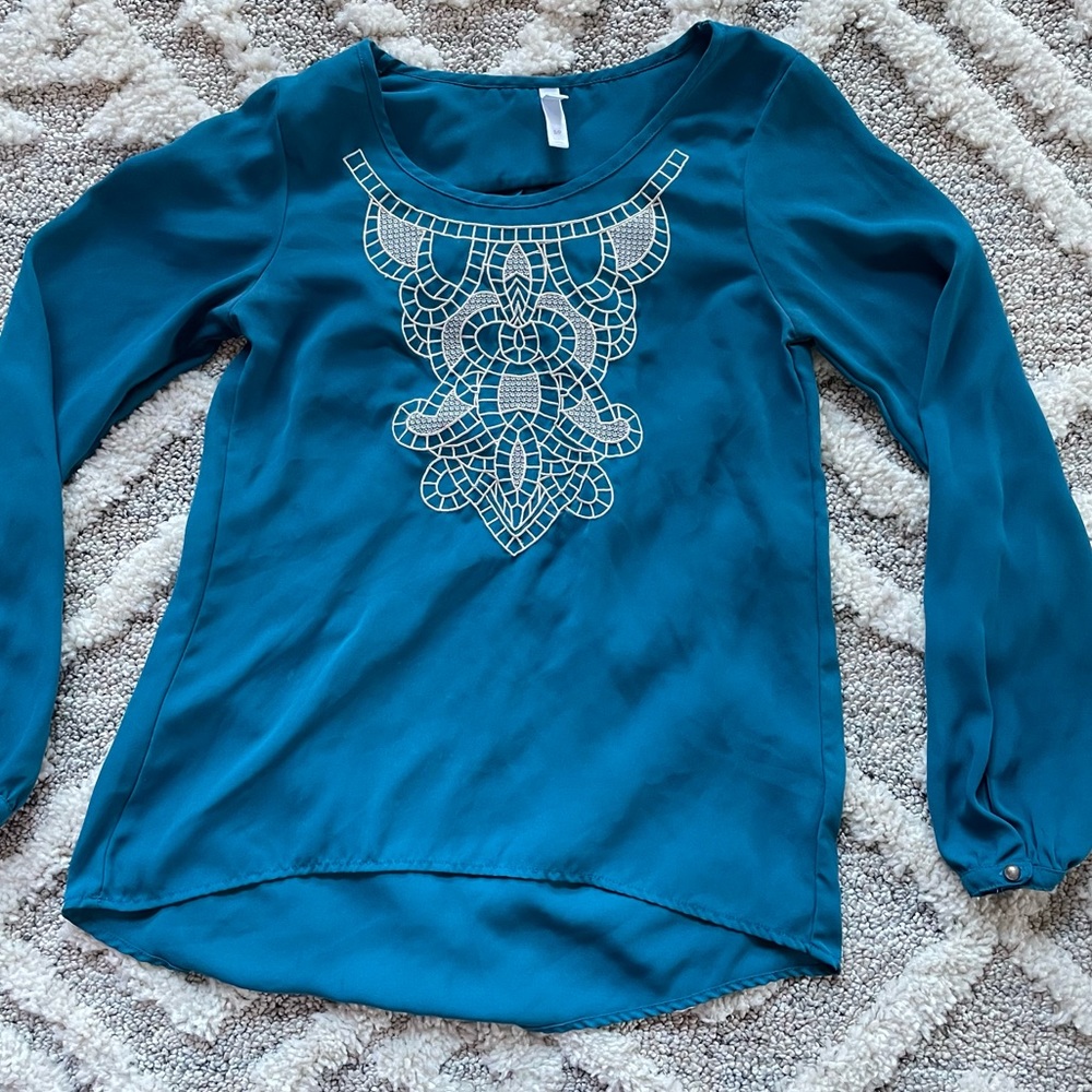 Xhilaration Women Embroidered Blouse Size S